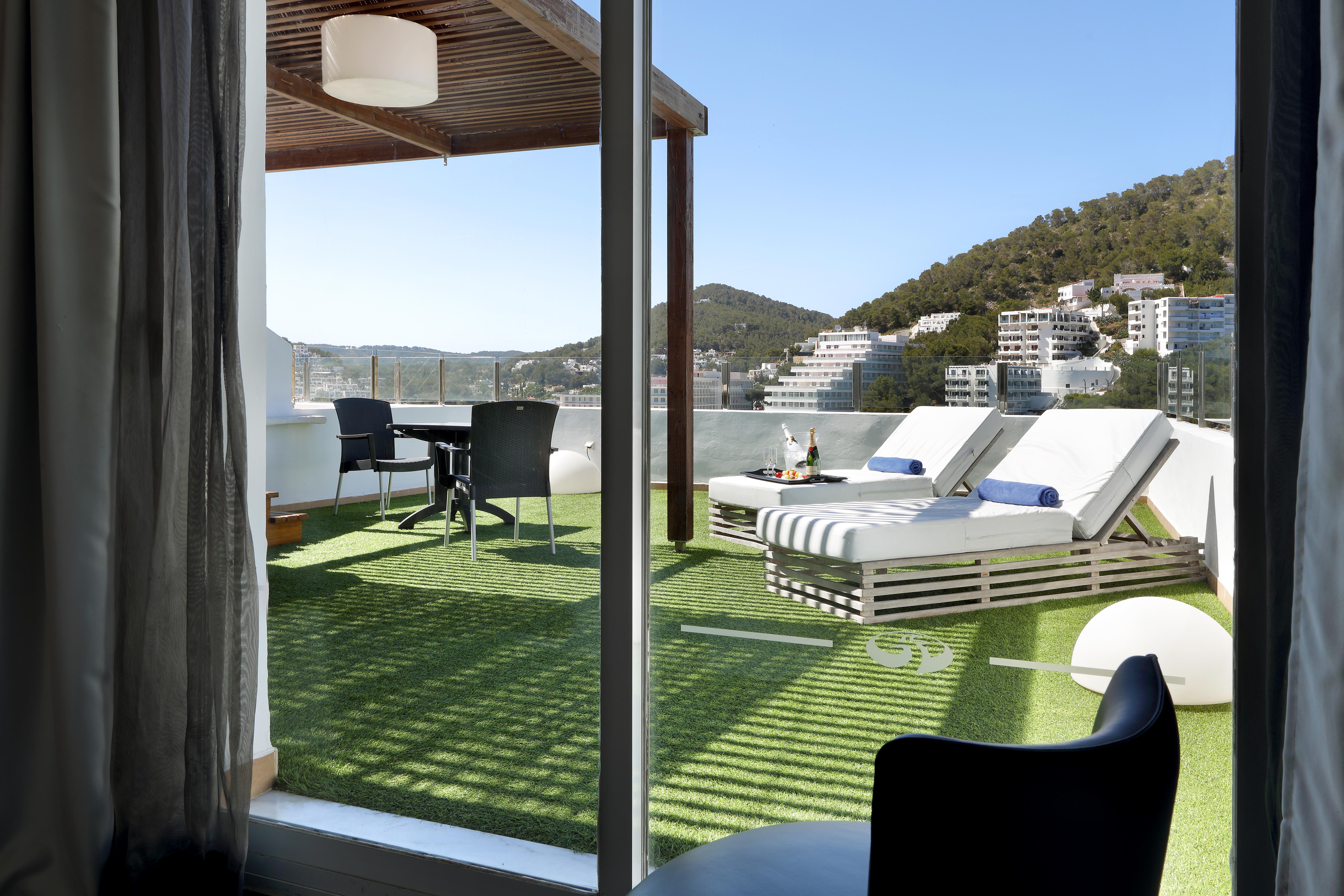 Palladium Hotel Cala Llonga - Adults Only Cala Llonga (Ibiza) Exterior foto
