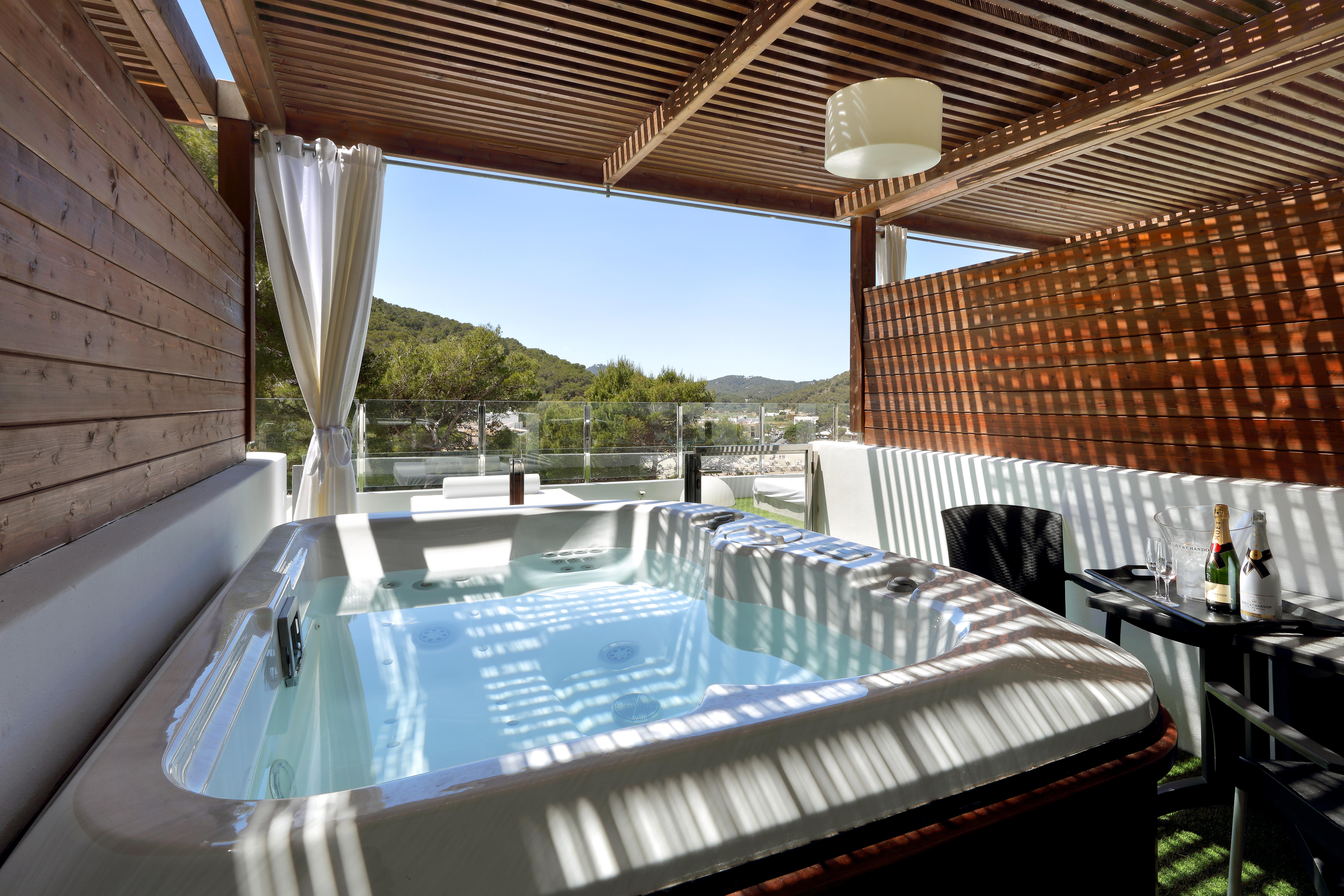 Palladium Hotel Cala Llonga - Adults Only Cala Llonga (Ibiza) Exterior foto