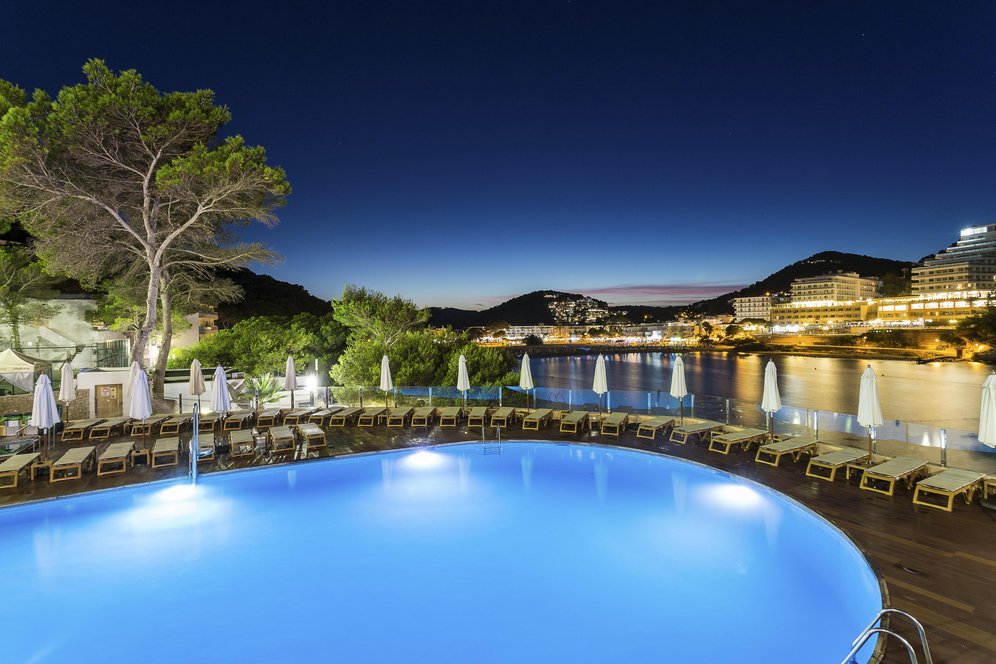 Palladium Hotel Cala Llonga - Adults Only Cala Llonga (Ibiza) Exterior foto